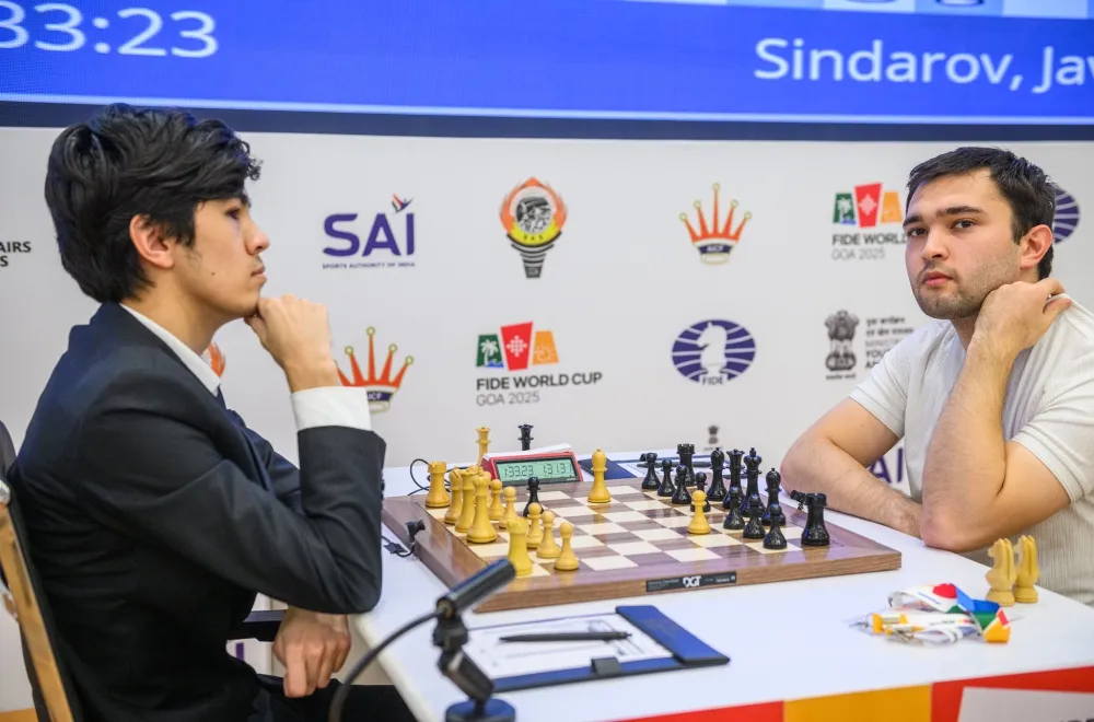 Championship Equilibrium: Semifinals Head to Decisive Tiebreaks