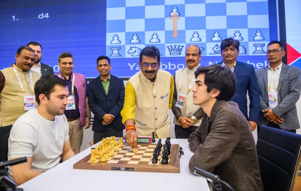 Championship Final Set: Sindarov and Wei Yi Triumph in Dramatic Tiebreaks